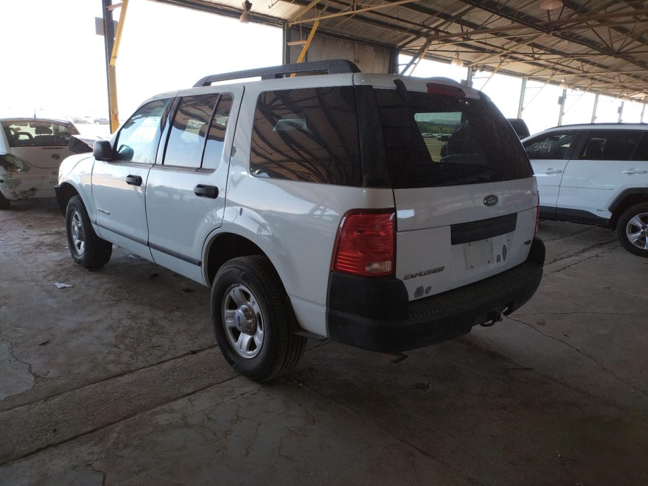 Photo 3 from auction – 2005 FORD EXPLORER X with VIN 1FMZU62EX5UA37219