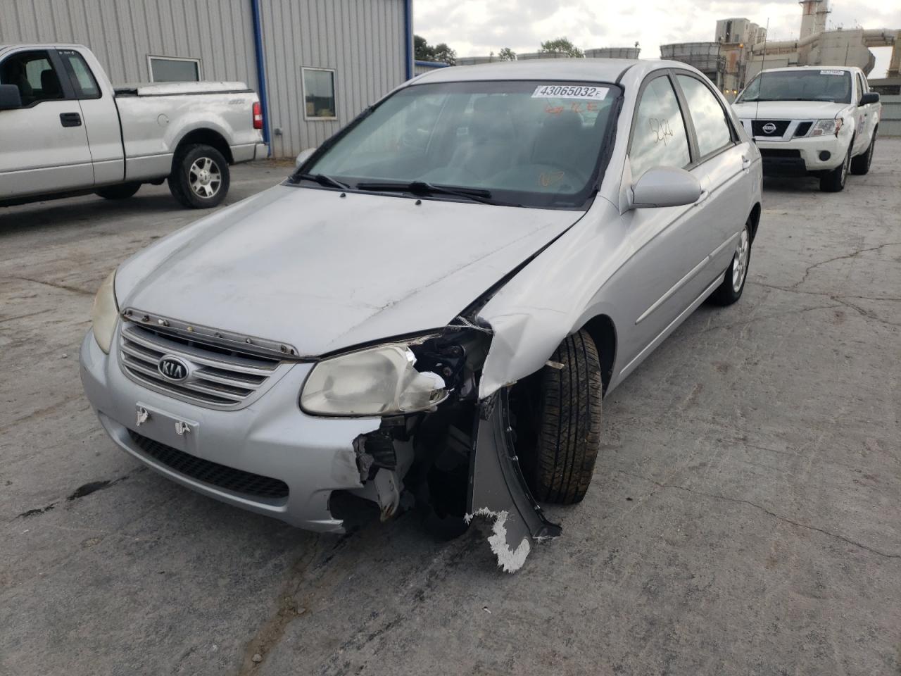 Photo 2 from auction – 2007 KIA SPECTRA EX with VIN KNAFE121X75402304