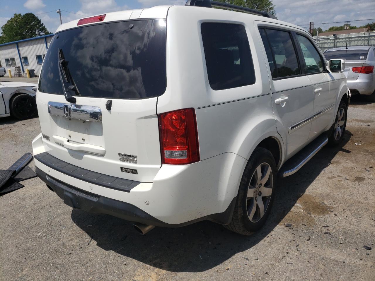 Photo 4 from auction – 2015 HONDA PILOT TOUR with VIN 5FNYF4H93FB038070