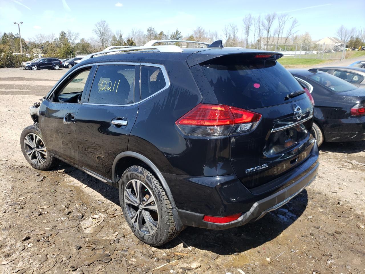 Photo 3 from auction – 2017 NISSAN ROGUE S with VIN JN8AT2MV4HW022951