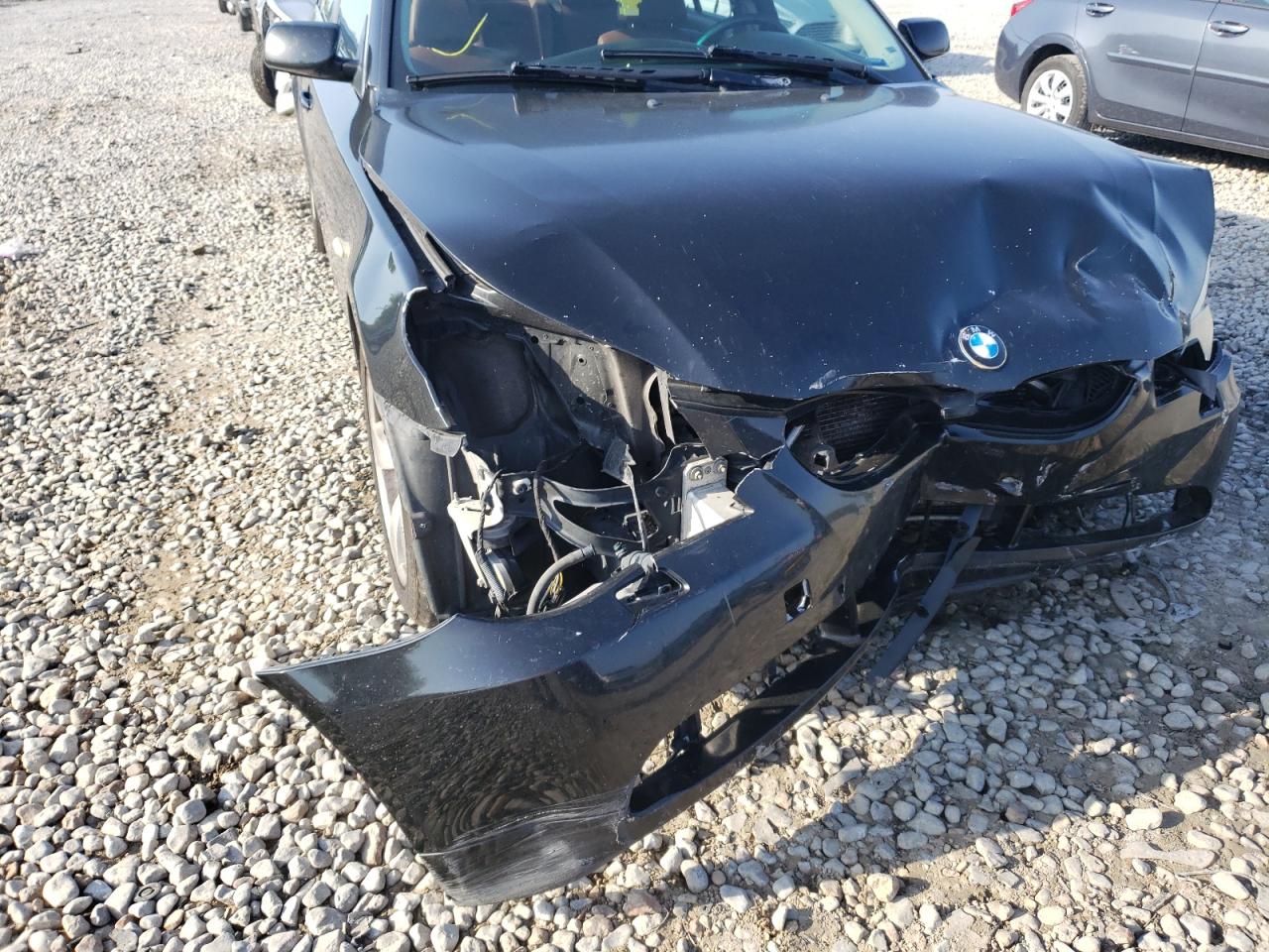 Photo 9 from auction – 2007 BMW 525 I with VIN WBANE53587CY07707
