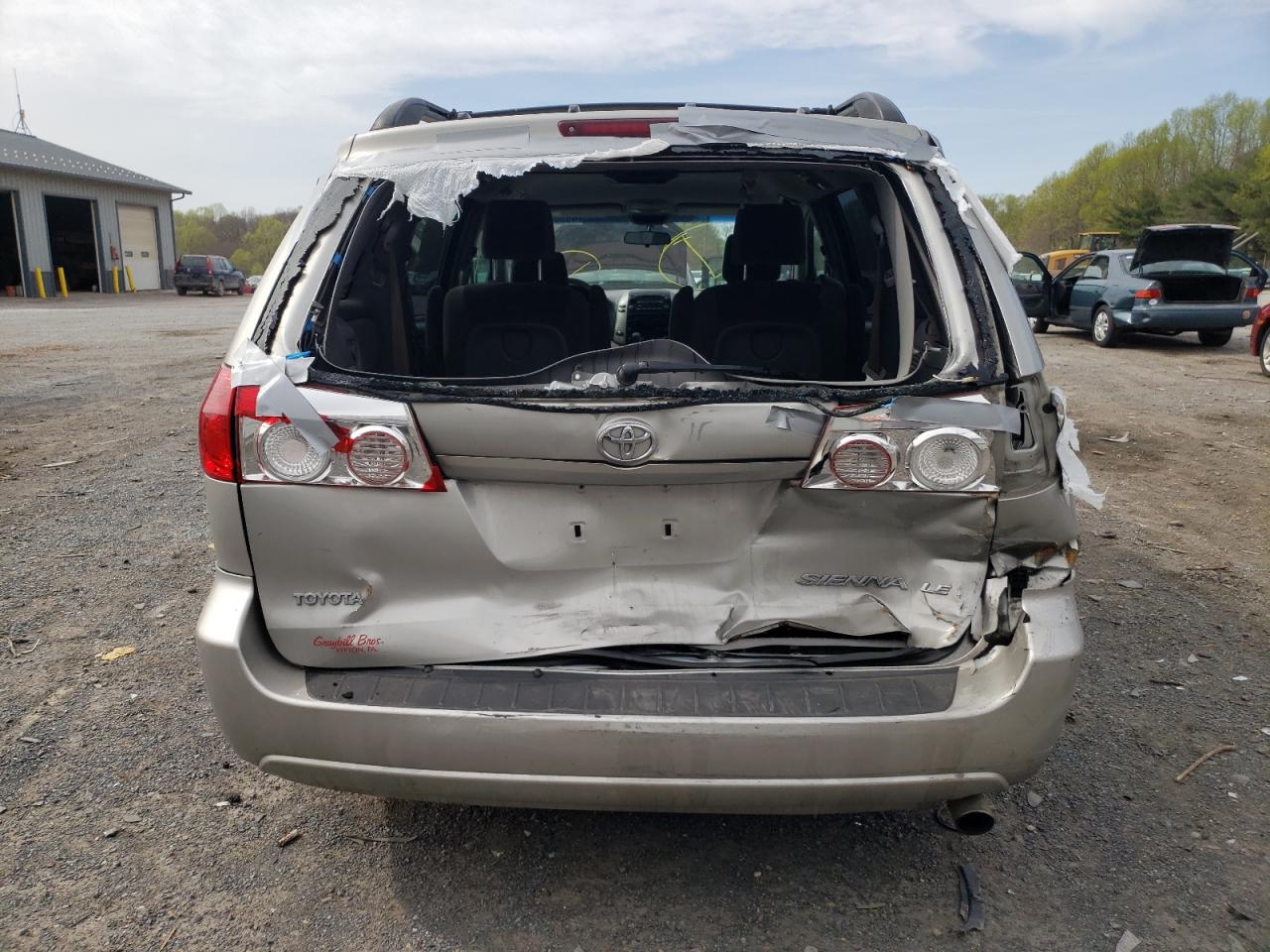 Photo 9 from auction – 2006 TOYOTA SIENNA CE with VIN 5TDZA23C06S500042