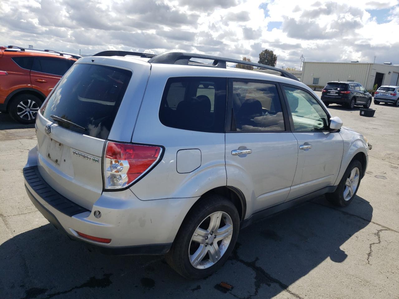 Photo 4 from auction – 2009 SUBARU FORESTER 2 with VIN JF2SH63679H771382