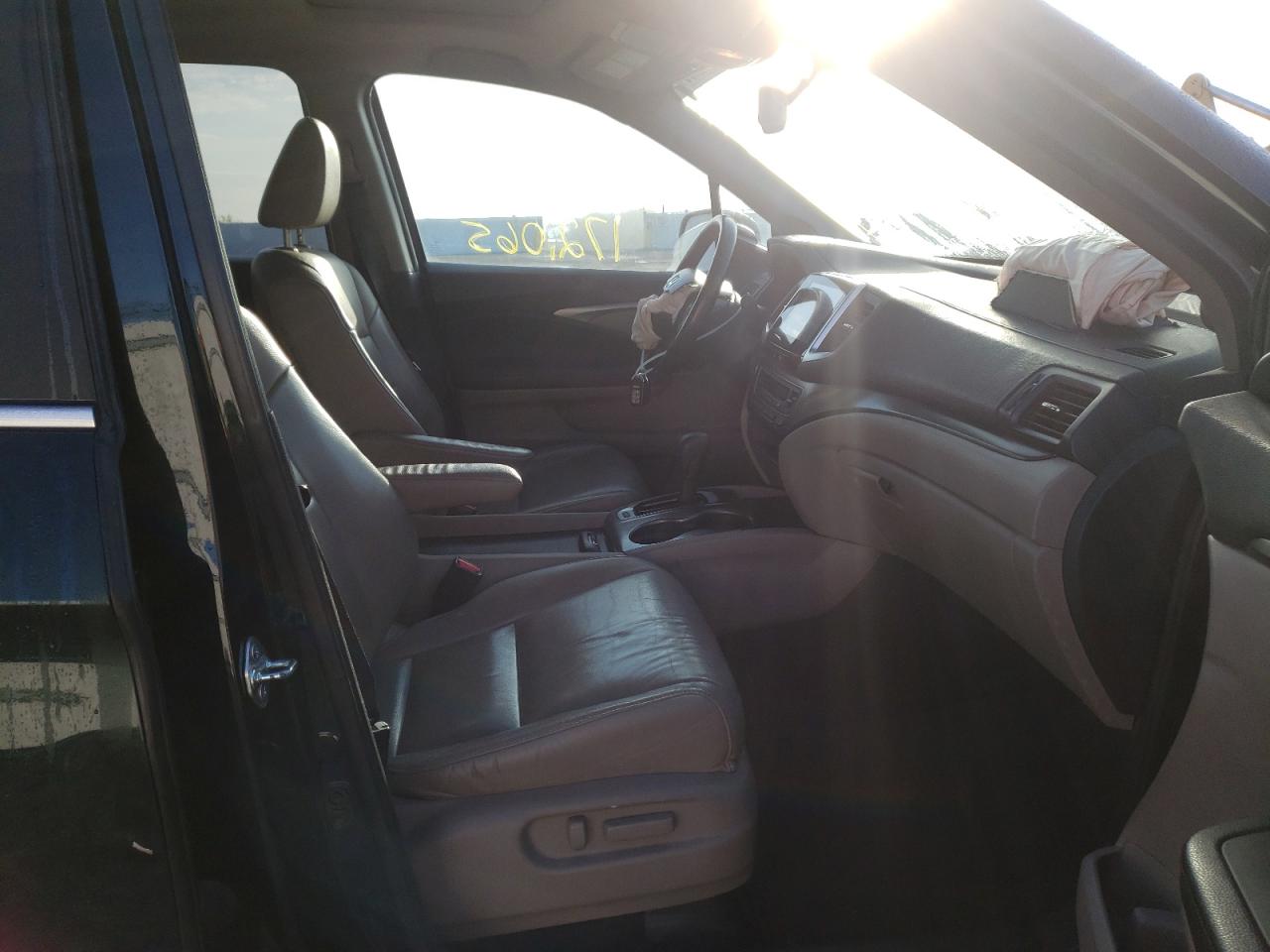 Photo 5 from auction – 2016 HONDA PILOT EXL with VIN 5FNYF6H51GB004963