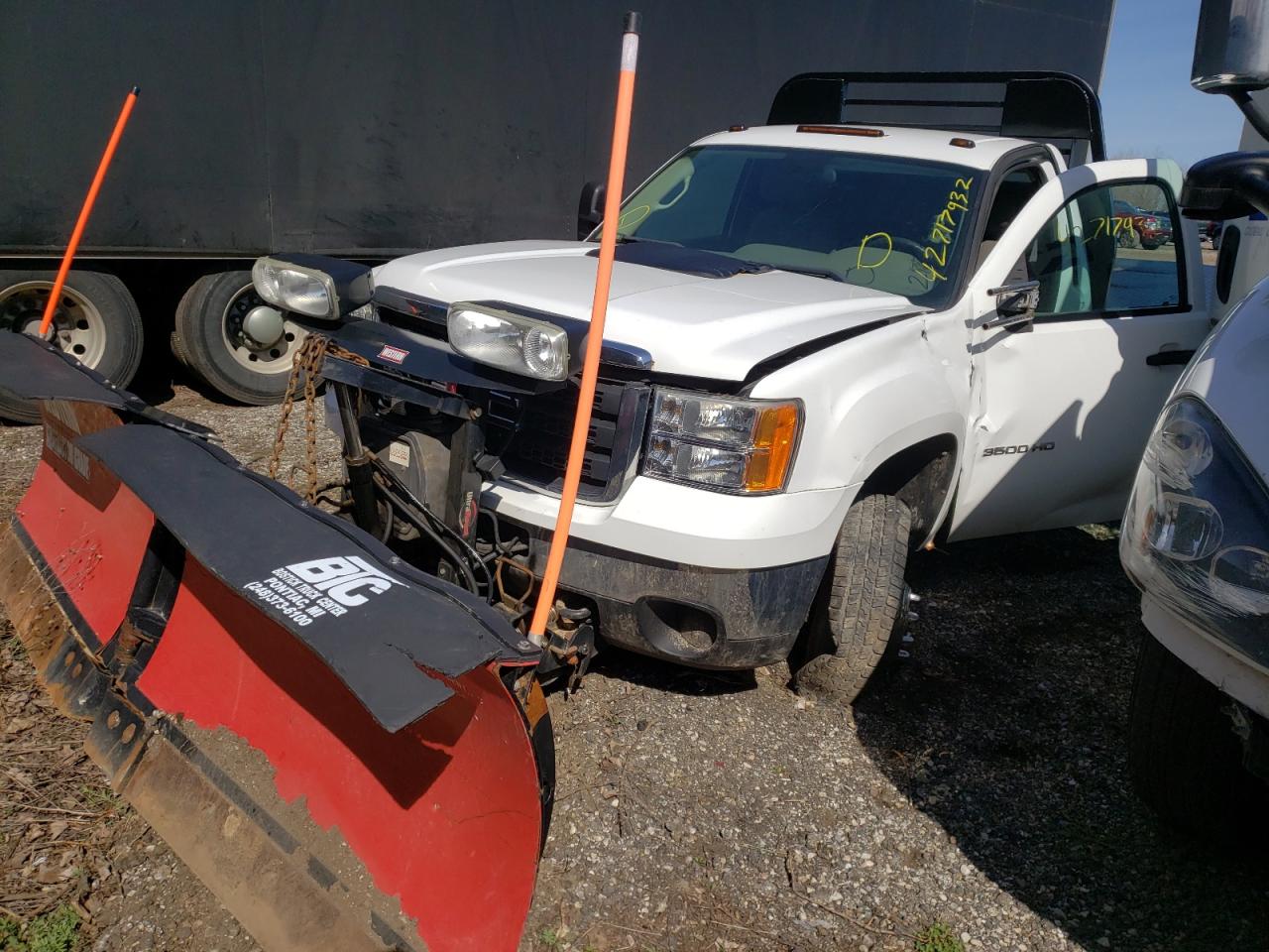 Photo 2 from auction – 2012 GMC SIERRA K35 with VIN 1GD322CL8CF116715