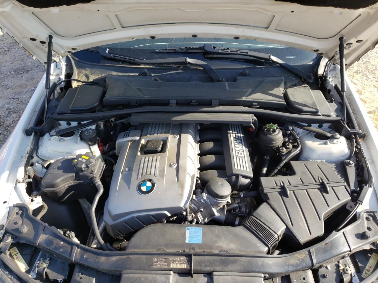 Photo 7 from auction – 2006 BMW 330 I with VIN WBAVB33546PS13054