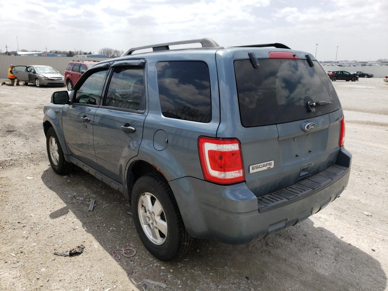 صورة رقم 3 من المزاد - 2010 FORD ESCAPE XLT مع VIN 1FMCU9D76AKD45645