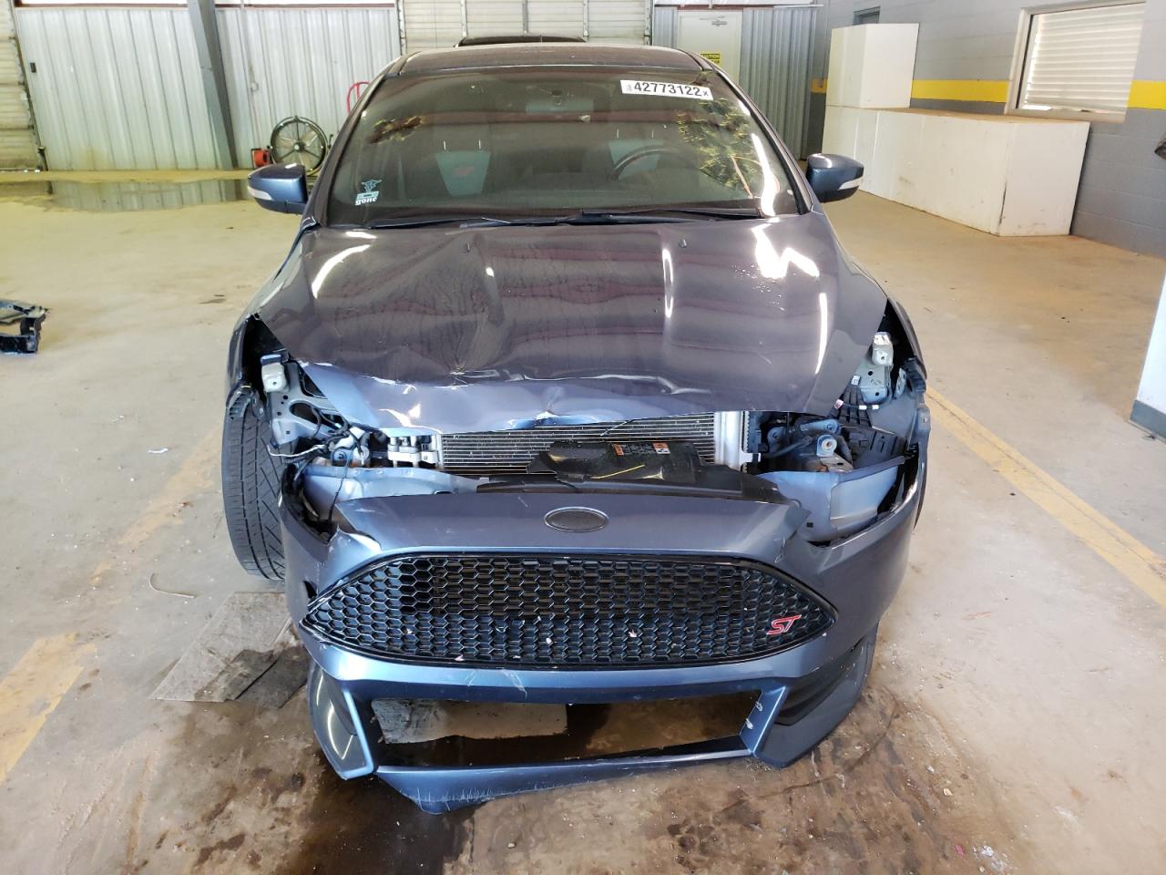 Photo 9 from auction – 2018 FORD FOCUS ST with VIN 1FADP3L91JL245498