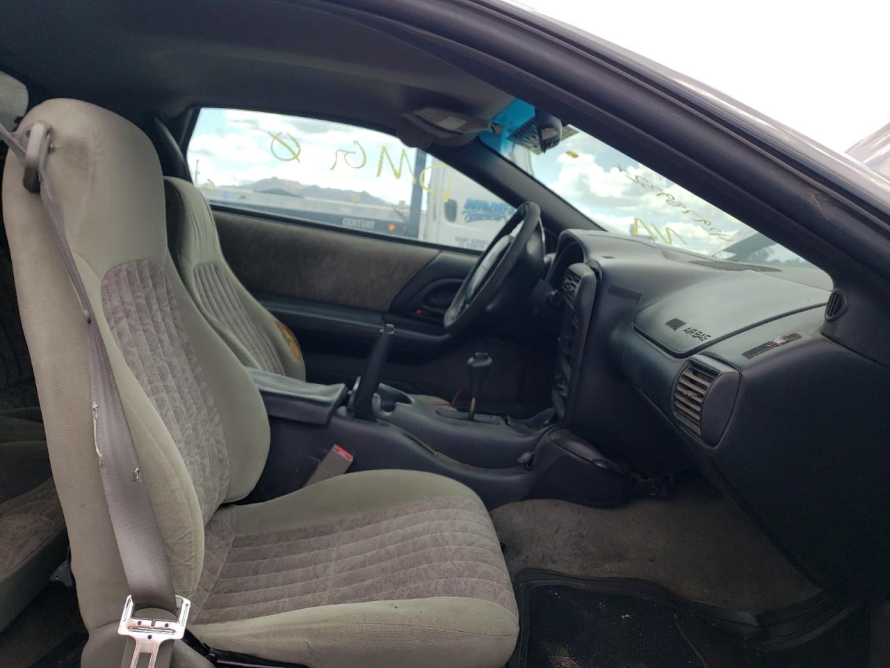 Photo 5 from auction – 2001 CHEVROLET CAMARO with VIN 2G1FP22K312131383