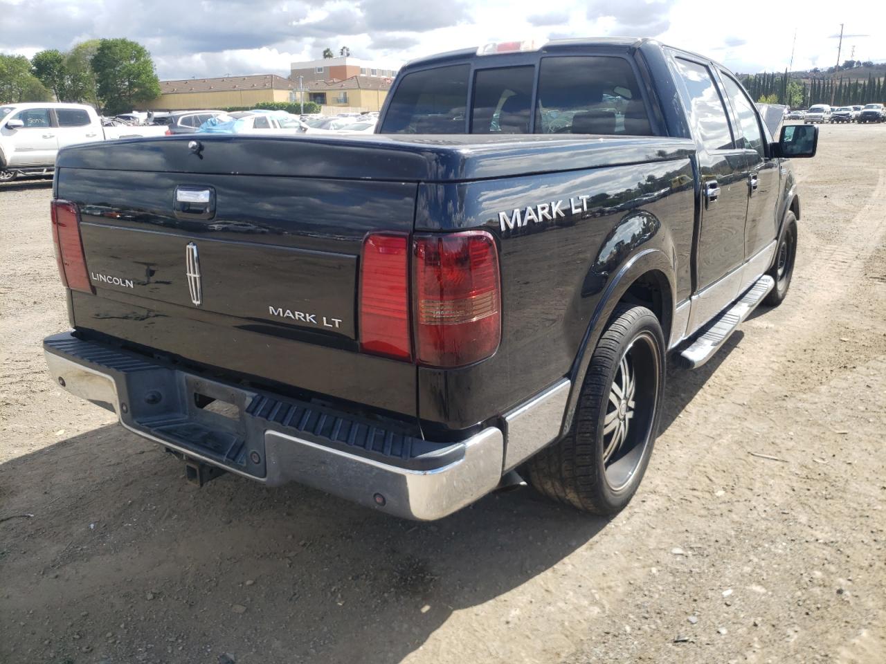 Photo 4 from auction – 2006 LINCOLN MARK LT with VIN 5LTPW16526FJ03817
