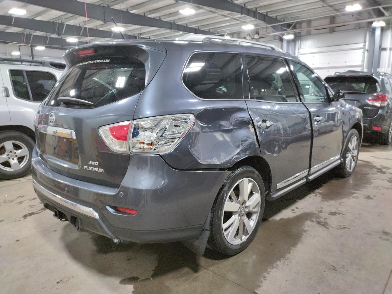 Photo 4 from auction – 2013 NISSAN PATHFINDER with VIN 5N1AR2MM5DC665950