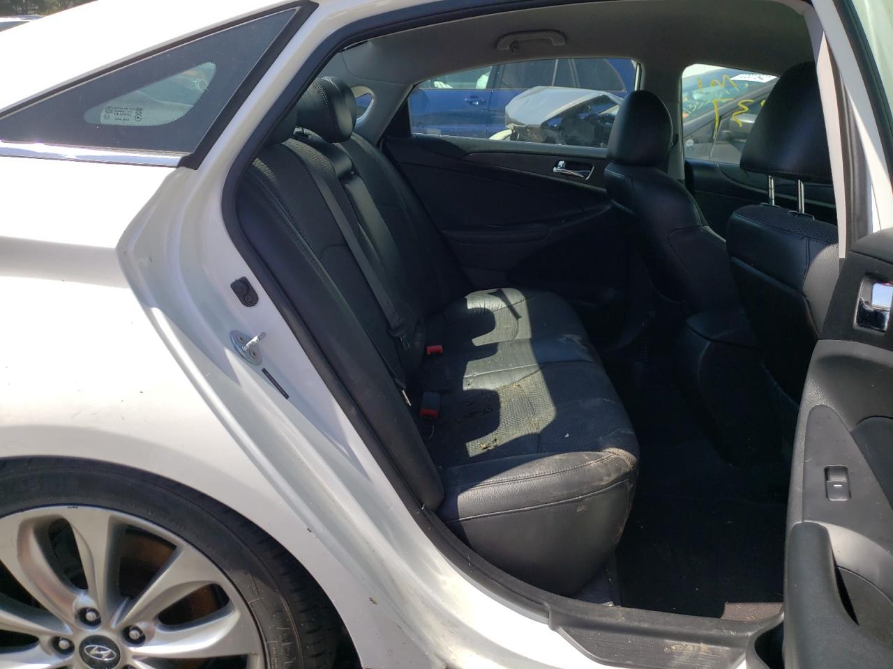 Photo 6 from auction – 2012 HYUNDAI SONATA SE with VIN 5NPEC4AC4CH408120
