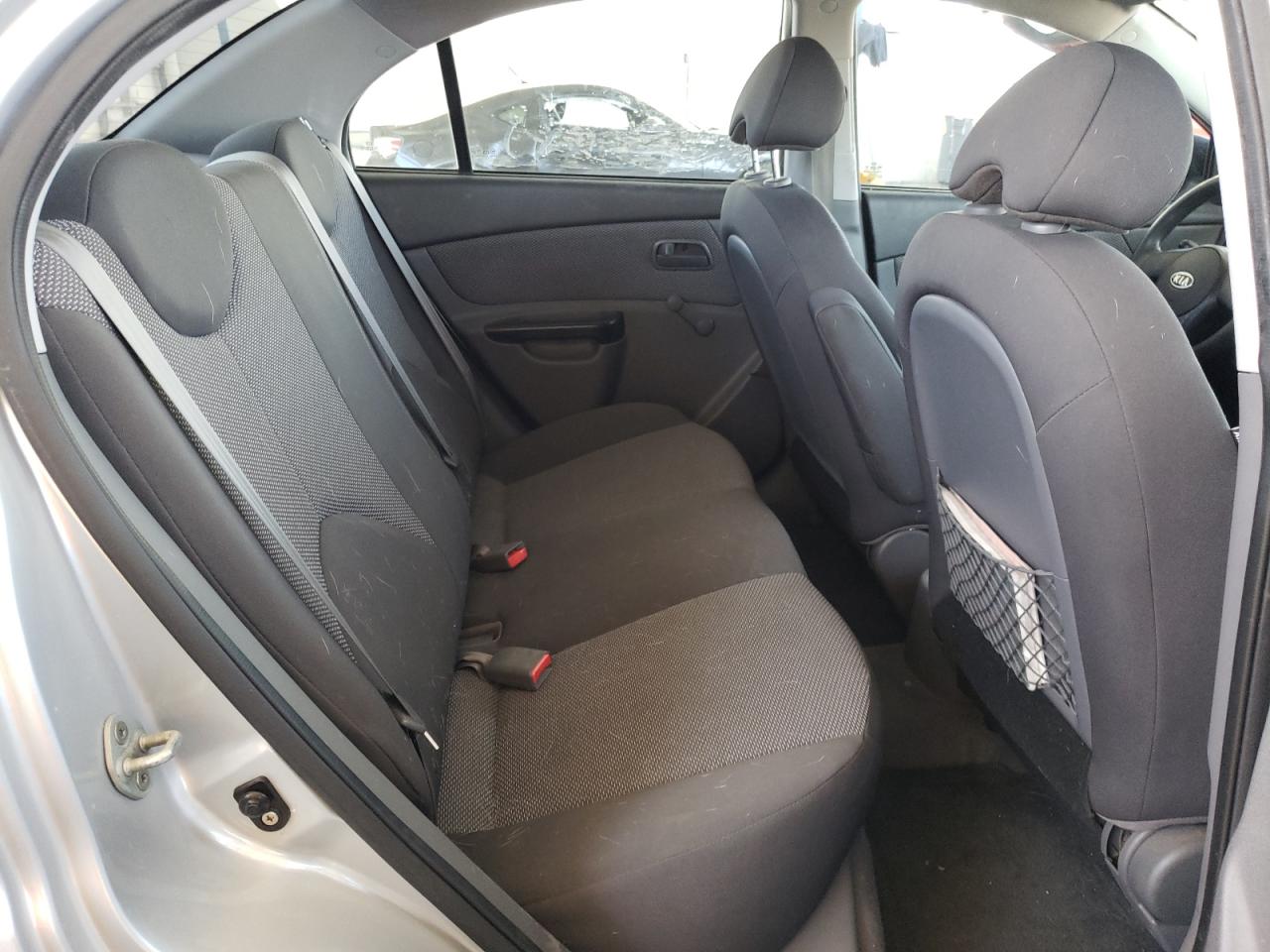 Photo 6 from auction – 2011 KIA RIO BASE with VIN KNADH4A30B6955257