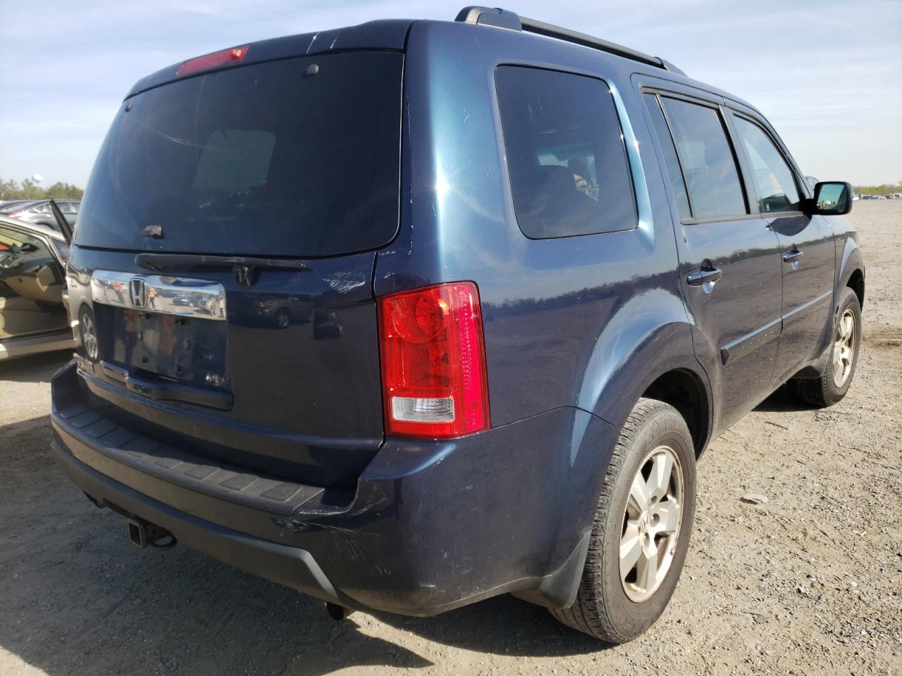 Photo 4 from auction – 2011 HONDA PILOT EX with VIN 5FNYF3H41BB015914