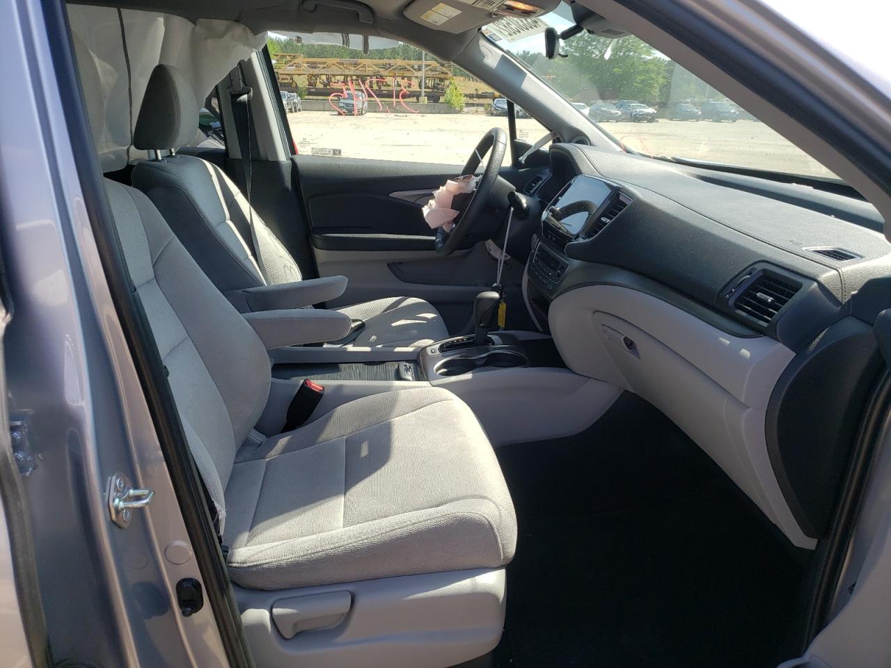 Photo 5 from auction – 2020 HONDA PILOT EX with VIN 5FNYF5H35LB026208
