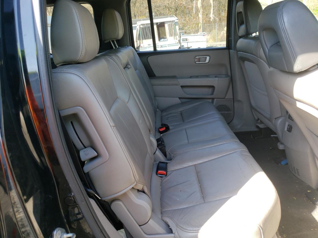 Photo 6 from auction – 2012 HONDA PILOT EXL with VIN 5FNYF4H54CB085228