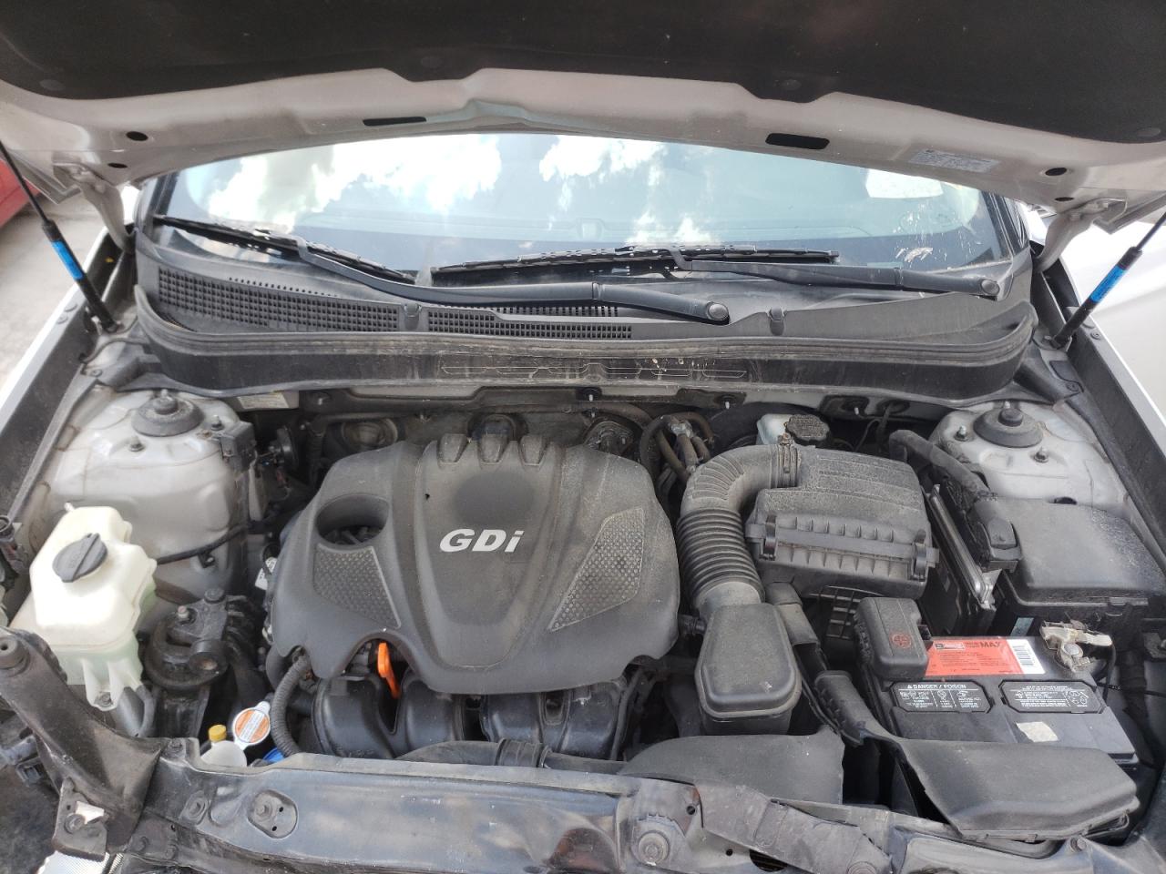 Photo 7 from auction – 2012 HYUNDAI SONATA SE with VIN 5NPEC4AC1CH481249