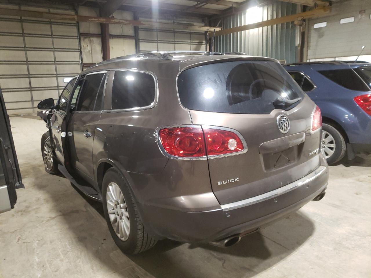 Photo 3 from auction – 2009 BUICK ENCLAVE CX with VIN 5GAER23D89J110552