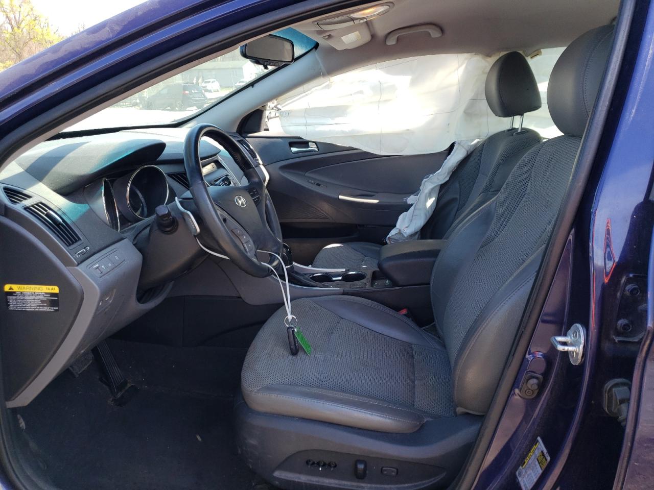 Photo 5 from auction – 2013 HYUNDAI SONATA SE with VIN 5NPEC4AC7DH583348