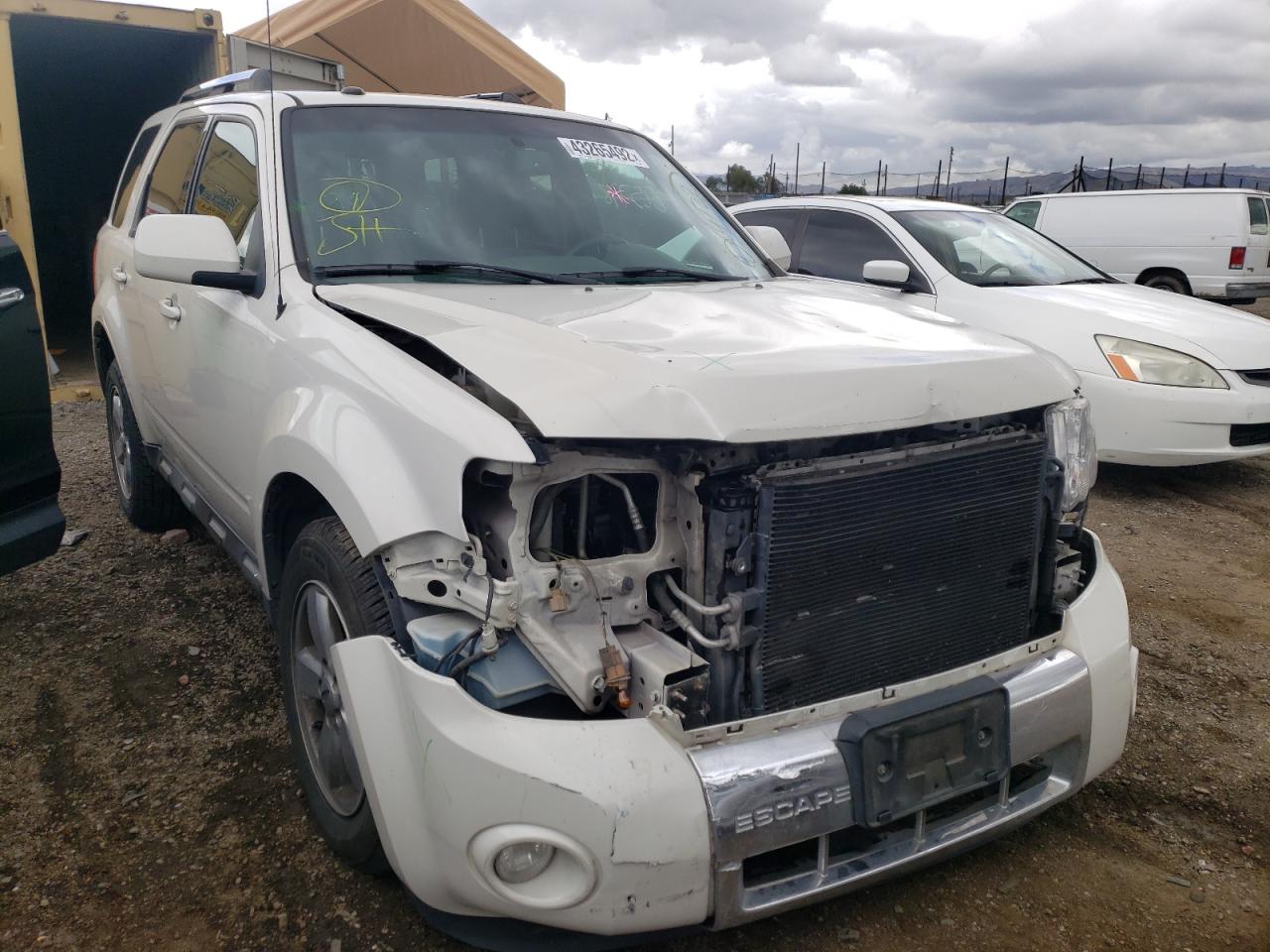FORD ESCAPE LIM 2011 with VIN 1FMCU0EG5BKB98505 - Photo from auction