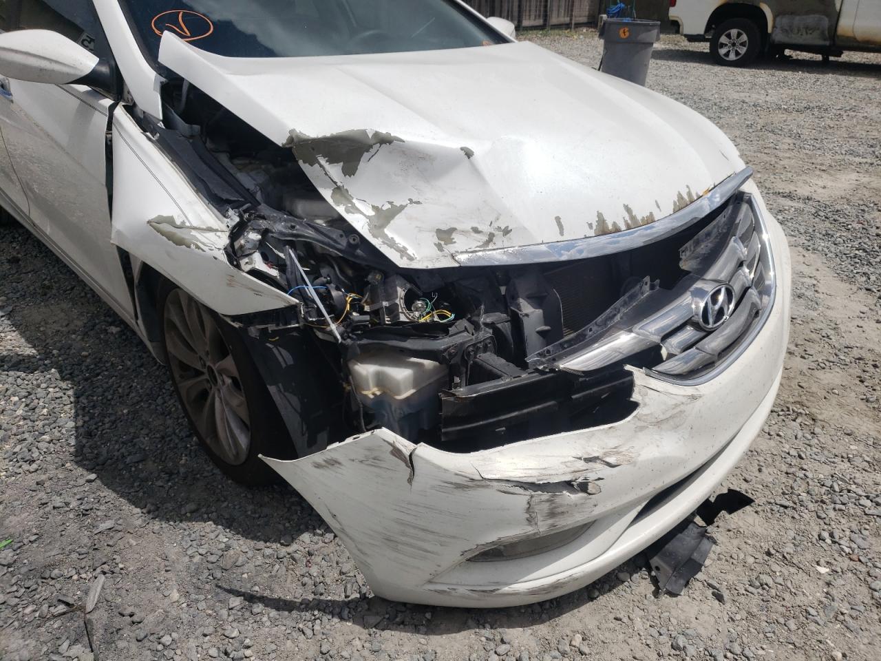 Photo 9 from auction – 2011 HYUNDAI SONATA SE with VIN 5NPEC4AC2BH118571