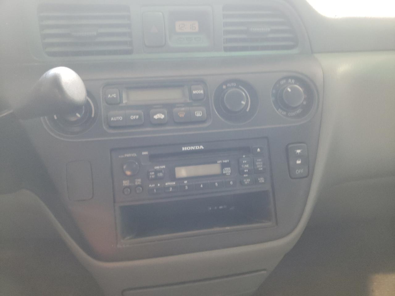 Photo 9 from auction – 2002 HONDA ODYSSEY EX with VIN 5FNRL18962B027795