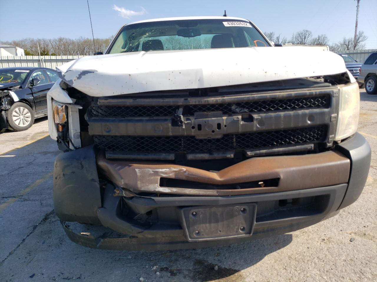 Photo 9 from auction – 2009 CHEVROLET SILVERADO with VIN 1GCEC14X19Z230617