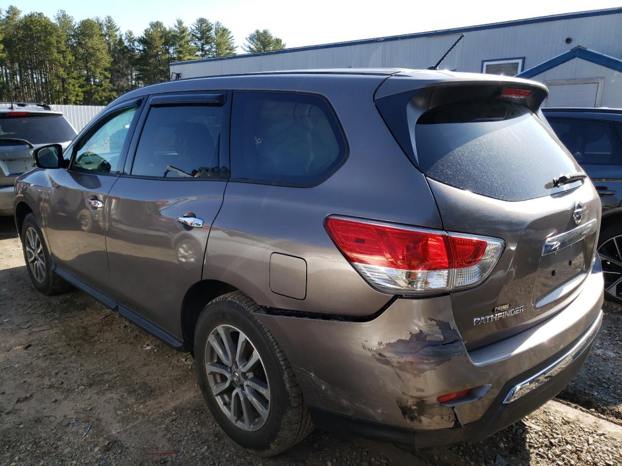Photo 3 from auction – 2013 NISSAN PATHFINDER with VIN 5N1AR2MM0DC685359