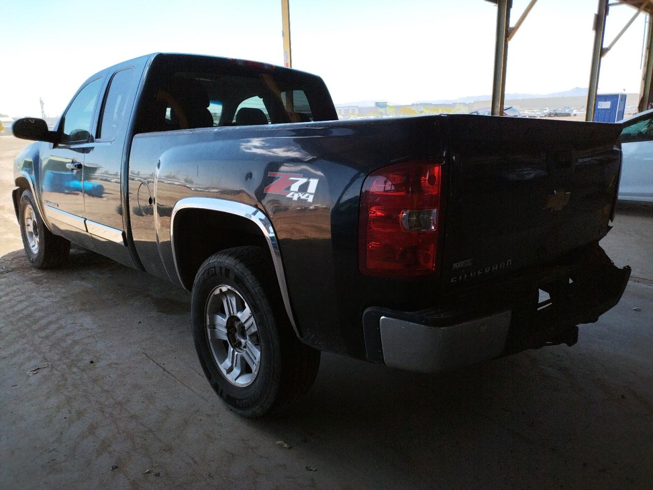 Photo 3 from auction – 2007 CHEVROLET SILVERADO with VIN 1GCEK19087E500798