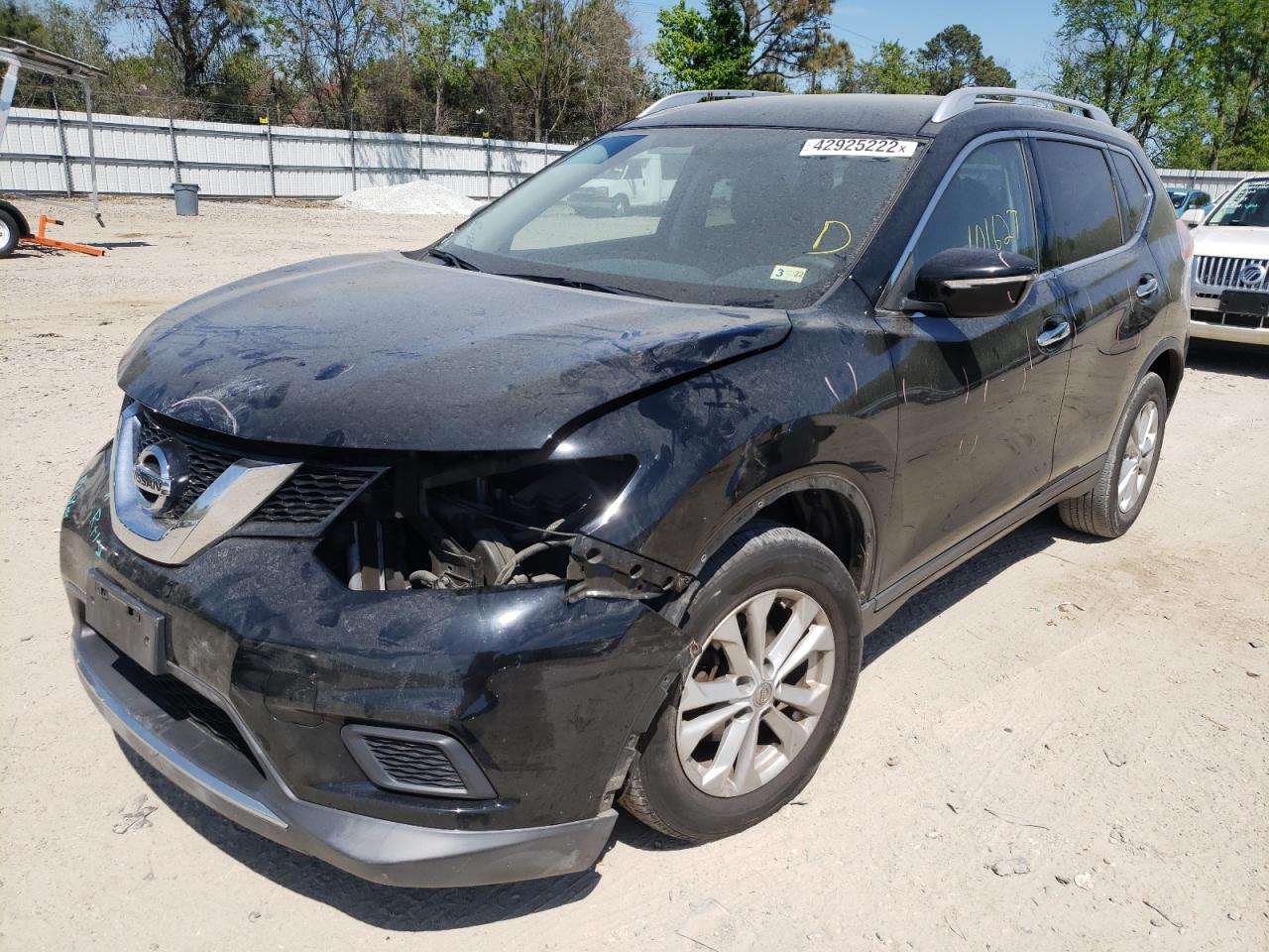 Photo 2 from auction – 2015 NISSAN ROGUE S with VIN KNMAT2MT2FP530031