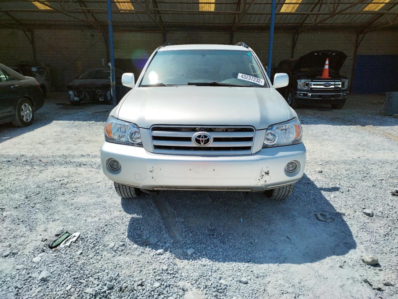 Photo 9 from auction – 2004 TOYOTA HIGHLANDER with VIN JTEEP21A840003542