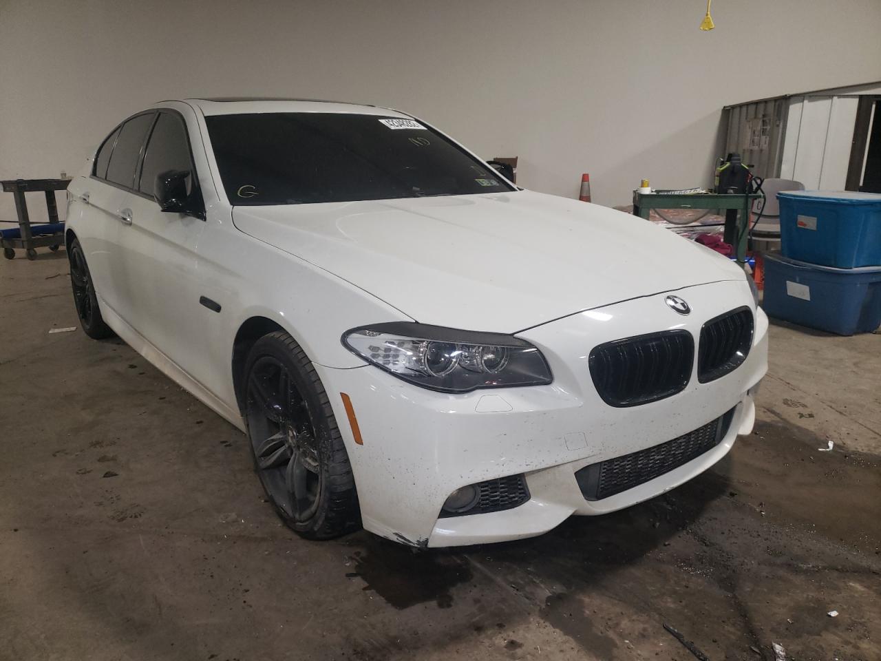 BMW 535 XI 2013 with VIN WBAFU7C55DDU69143 - Photo from auction