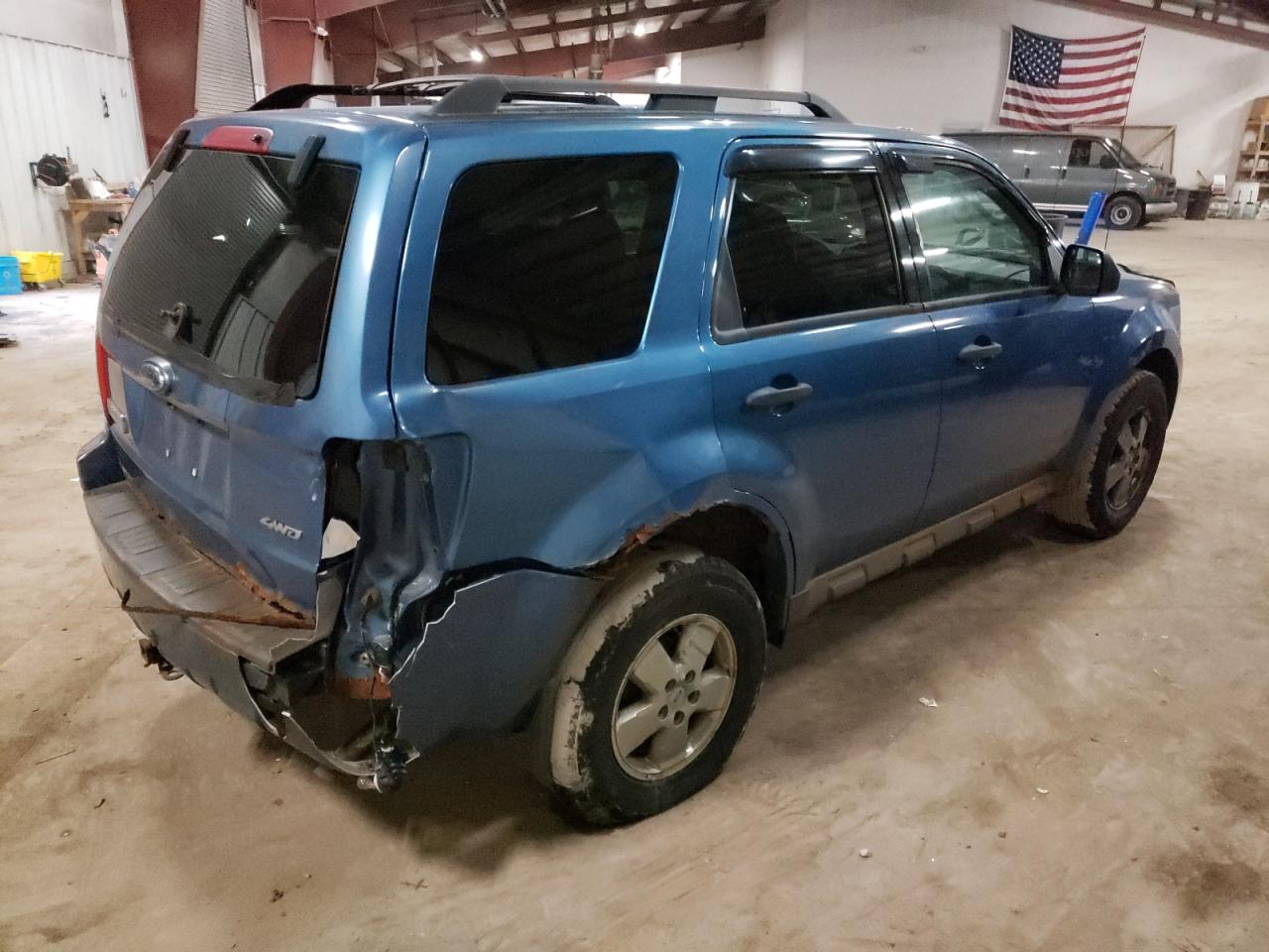 Photo 4 from auction – 2009 FORD ESCAPE XLT with VIN 1FMCU93G49KC09396