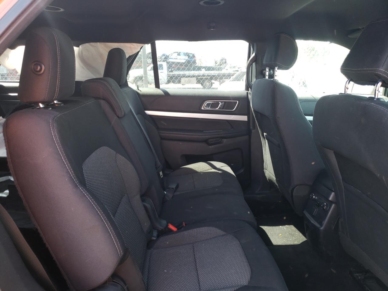 Photo 6 from auction – 2017 FORD EXPLORER X with VIN 1FM5K8D86HGD43599