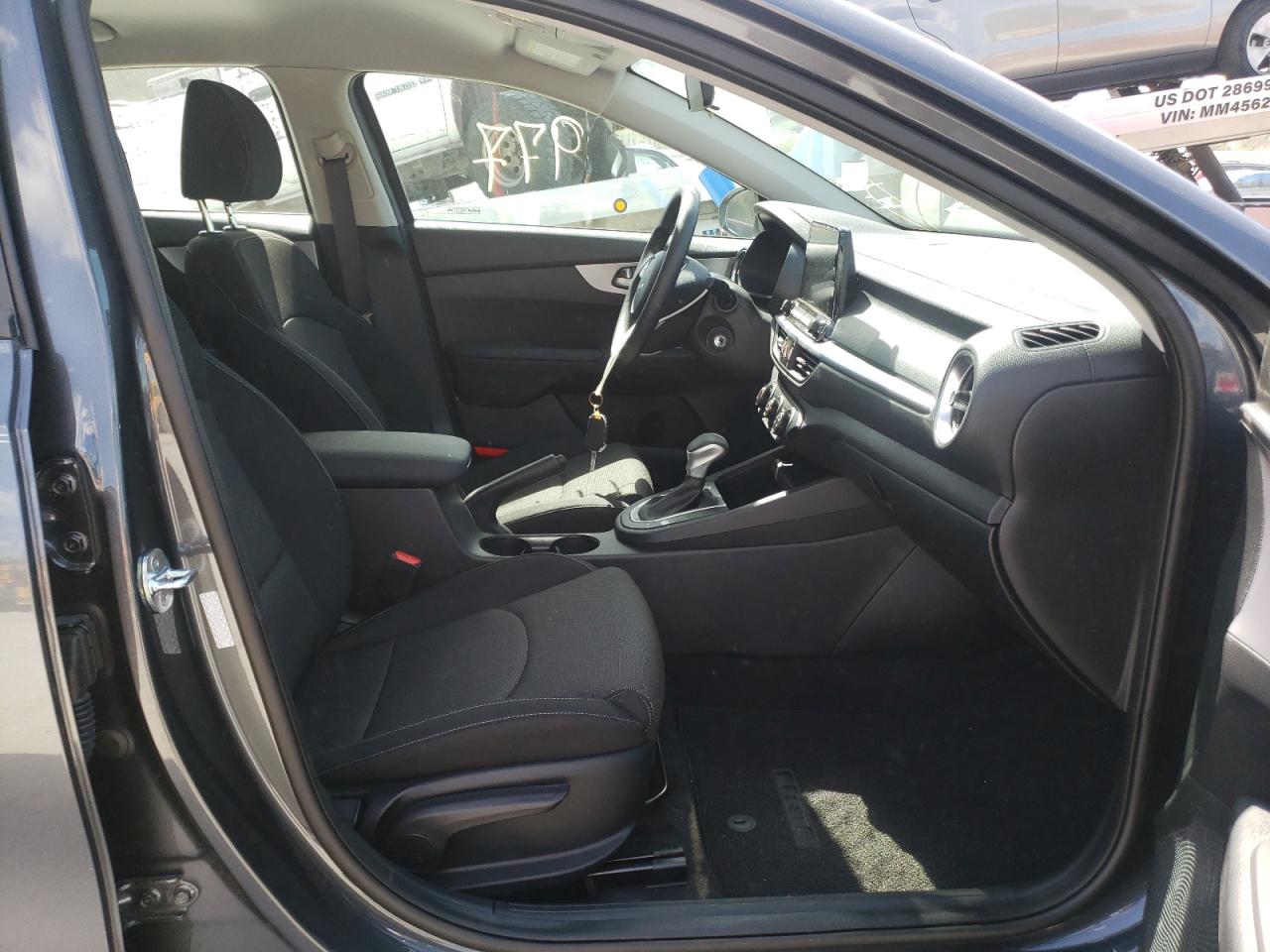 Photo 5 from auction – 2022 KIA FORTE FE with VIN 3KPF24AD5NE455311