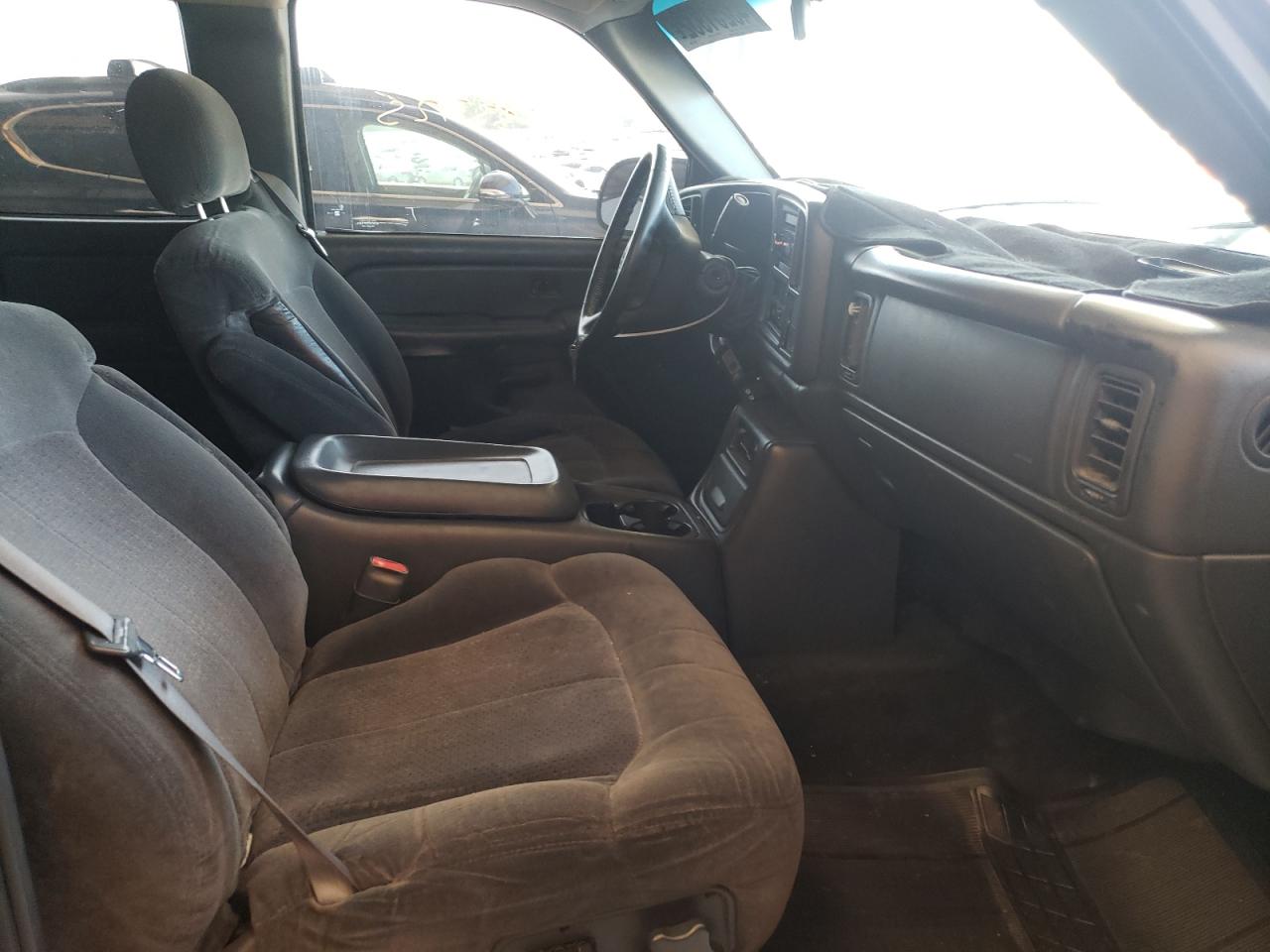 Photo 5 from auction – 2001 CHEVROLET SILVERADO with VIN 2GCEC19V811357014