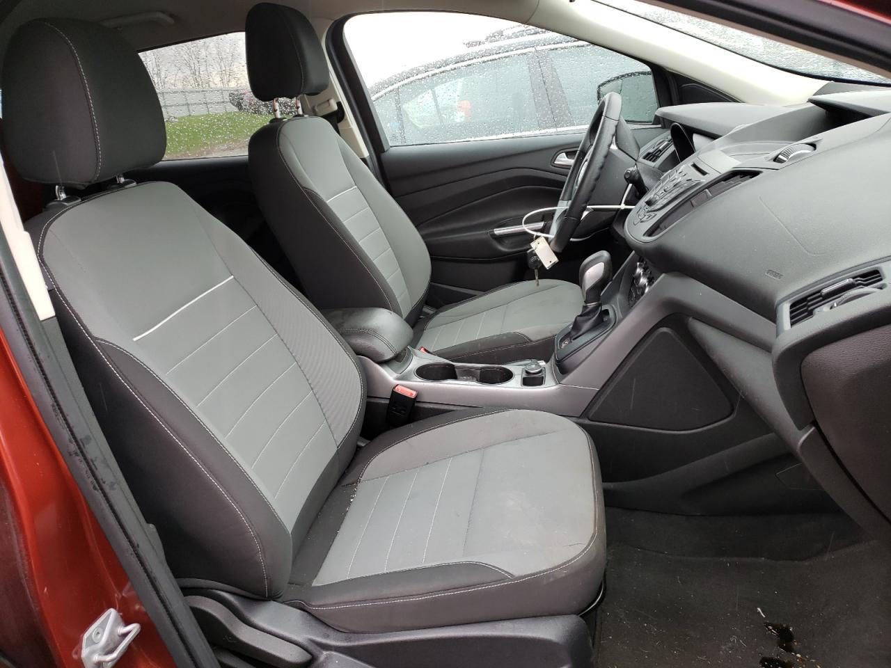 Photo 5 from auction – 2014 FORD ESCAPE SE with VIN 1FMCU9GX0EUC59186