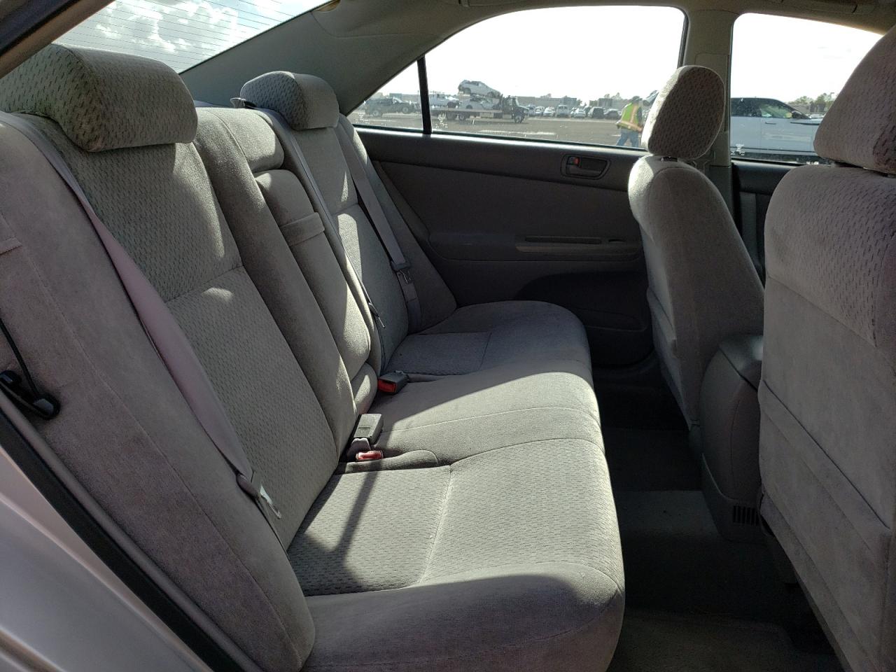 Photo 6 from auction – 2003 TOYOTA CAMRY LE with VIN 4T1BE32K83U752564