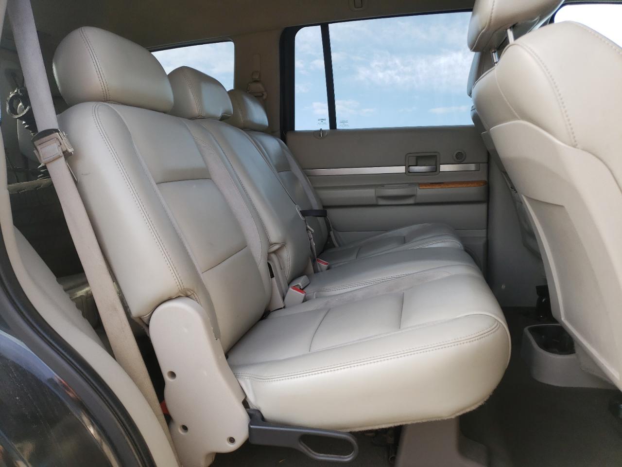 Photo 6 from auction – 2007 CHRYSLER ASPEN LIMI with VIN 1A8HW58217F577964