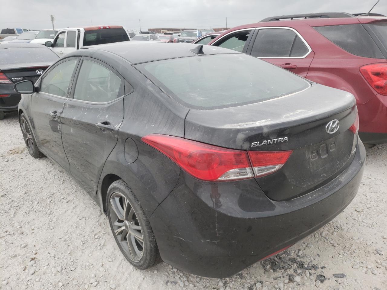 Photo 3 from auction – 2012 HYUNDAI ELANTRA GL with VIN 5NPDH4AE8CH095006