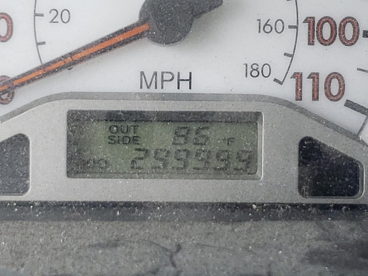 Photo 8 from auction – 2007 TOYOTA COROLLA CE with VIN 1NXBR32EX7Z909659