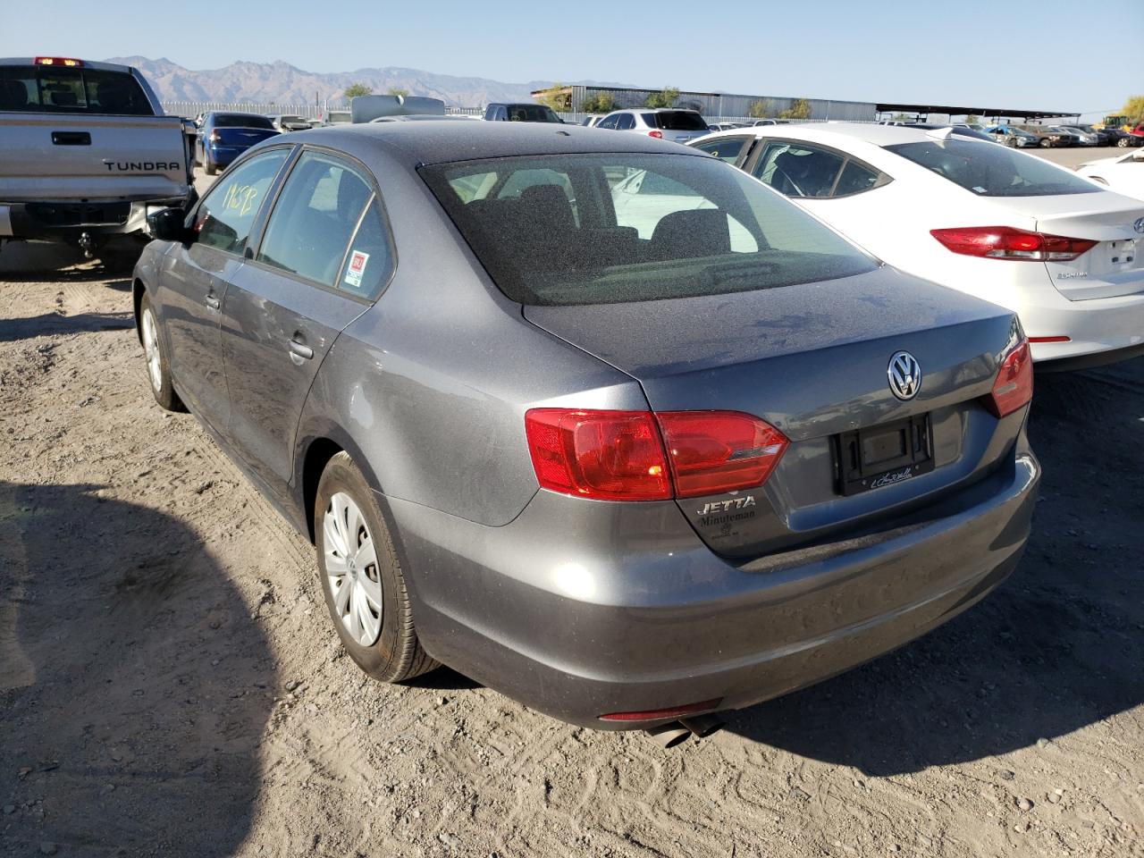 Photo 3 from auction – 2014 VOLKSWAGEN JETTA BASE with VIN 3VW2K7AJ3EM334186