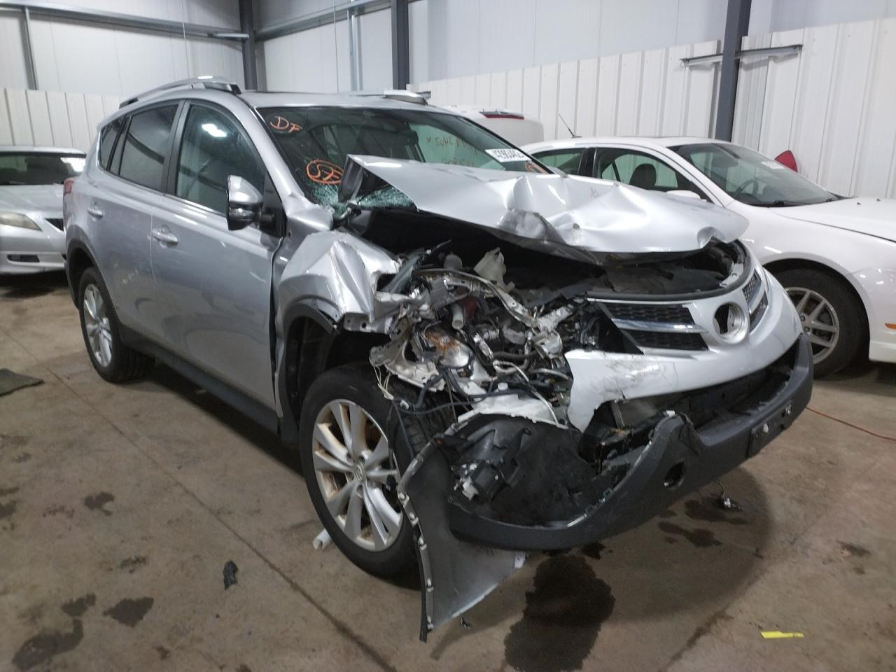 TOYOTA RAV4 LIMIT 2015 with VIN 2T3DFREV7FW335589 - Photo from auction