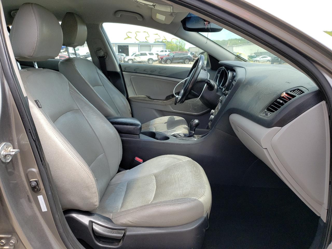 Photo 5 from auction – 2012 KIA OPTIMA EX with VIN 5XXGN4A75CG085035