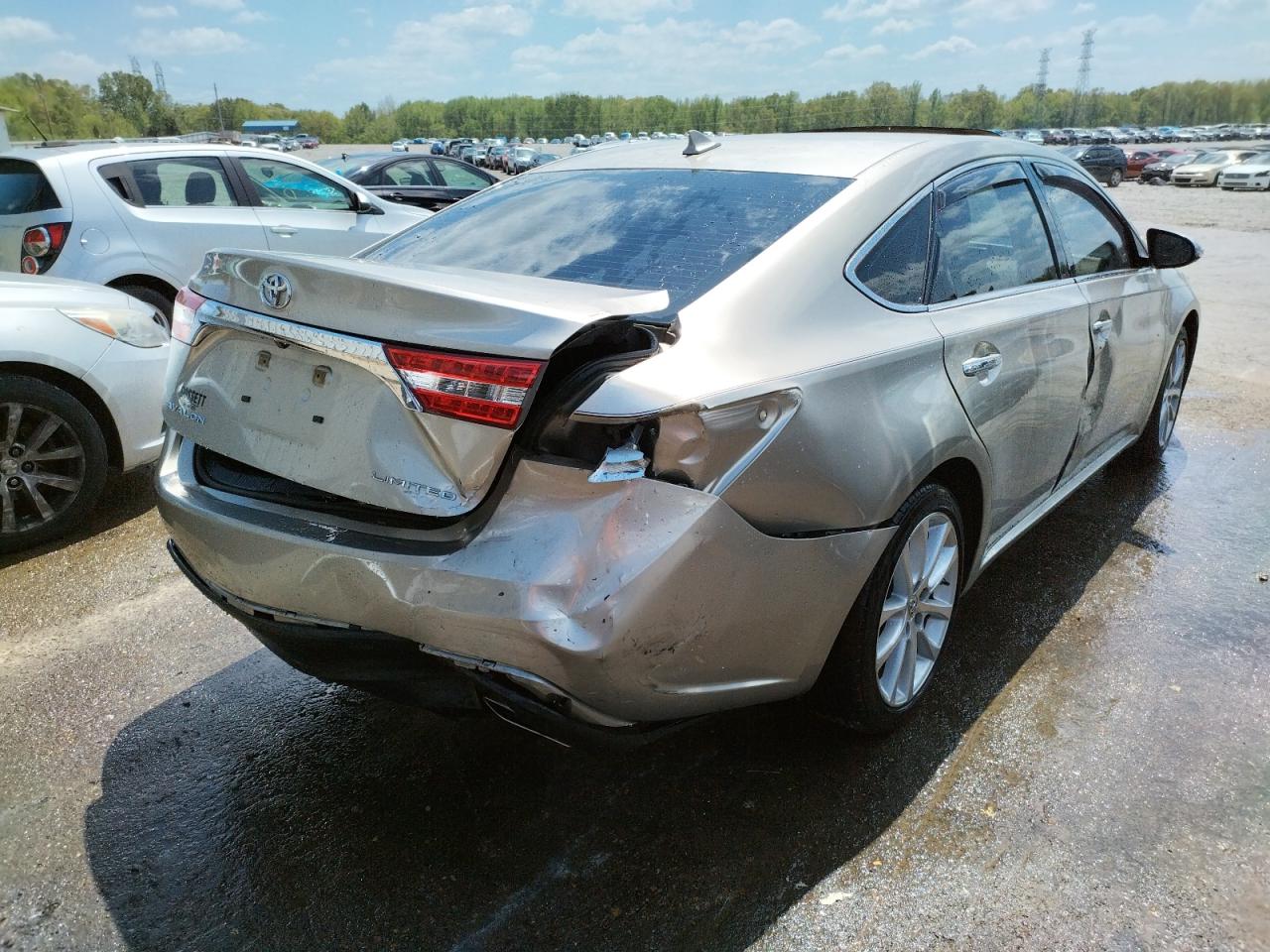 Photo 4 from auction – 2013 TOYOTA AVALON BAS with VIN 4T1BK1EB9DU059089