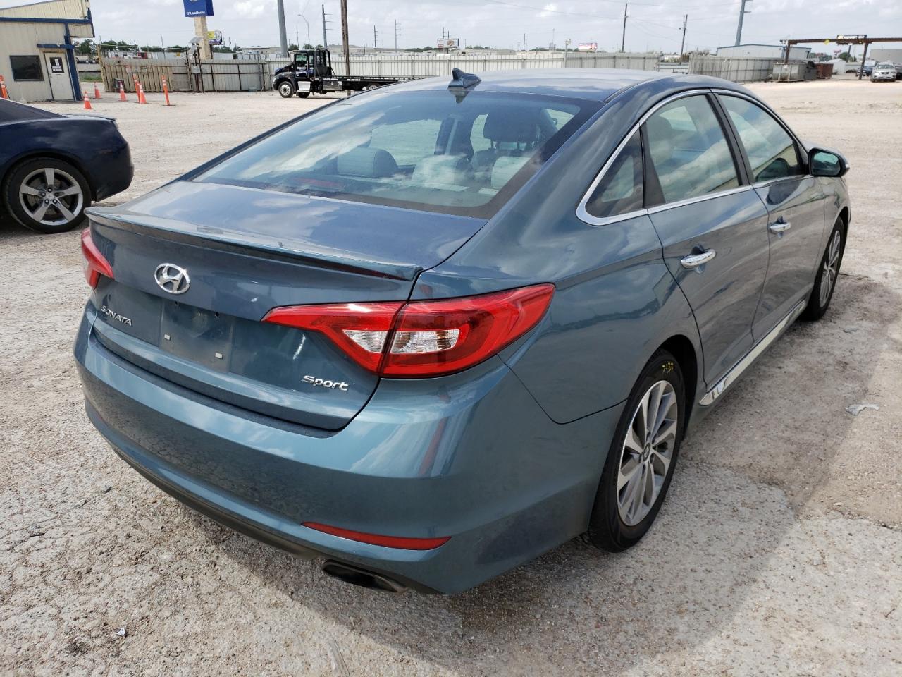 Photo 4 from auction – 2016 HYUNDAI SONATA SPO with VIN 5NPE34AFXGH283771