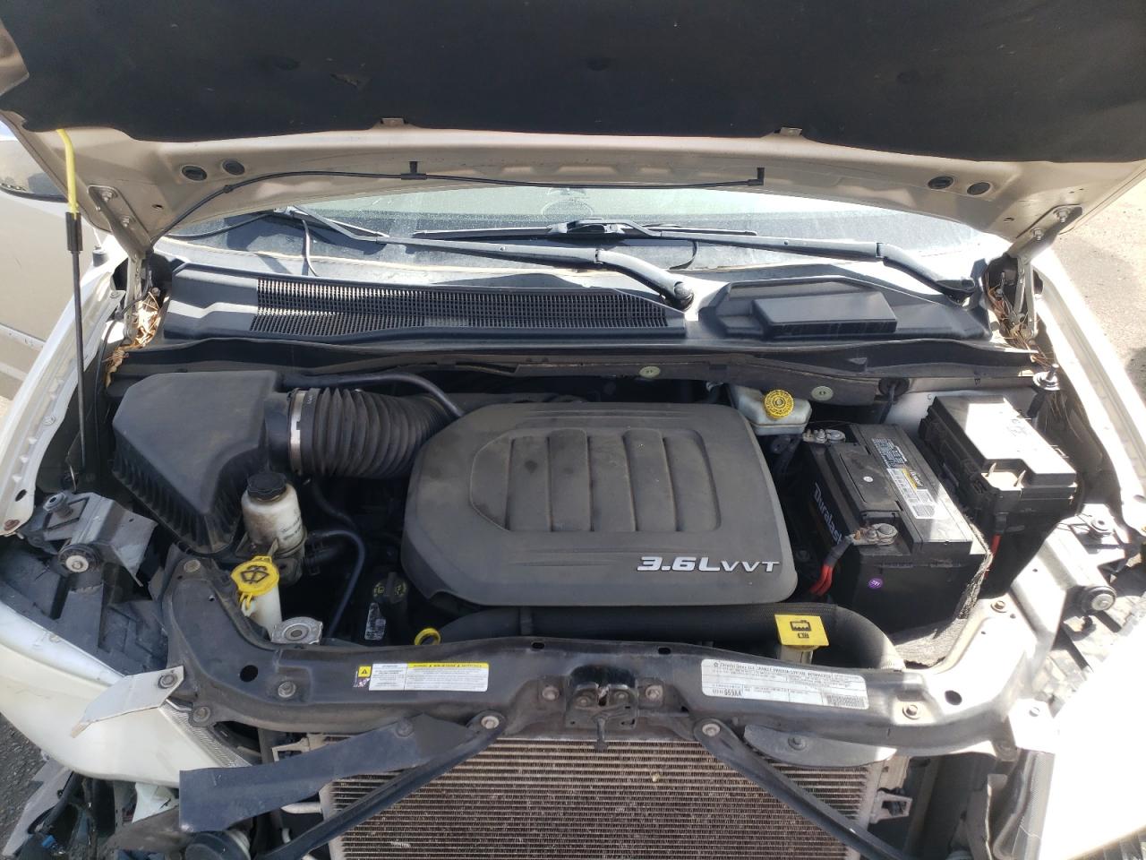 Photo 7 from auction – 2012 CHRYSLER TOWN & COU with VIN 2C4RC1CG3CR383939