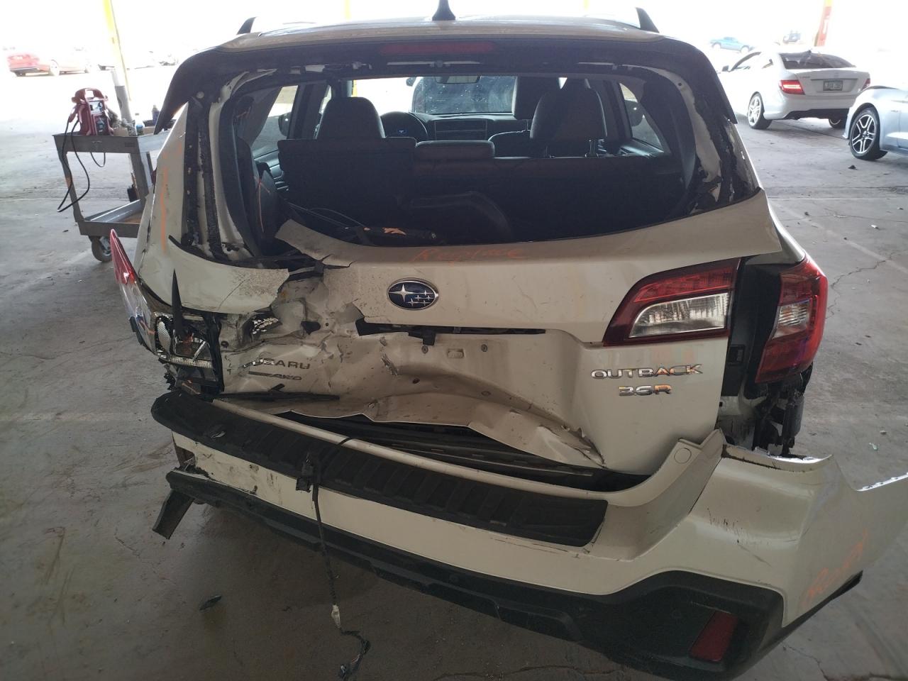 Photo 9 from auction – 2018 SUBARU OUTBACK TO with VIN 4S4BSETC0J3344297