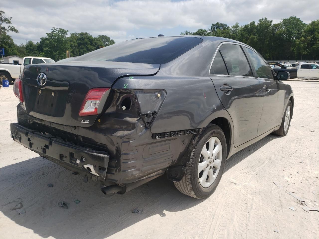 Photo 4 from auction – 2011 TOYOTA CAMRY BASE with VIN 4T1BF3EK5BU221930