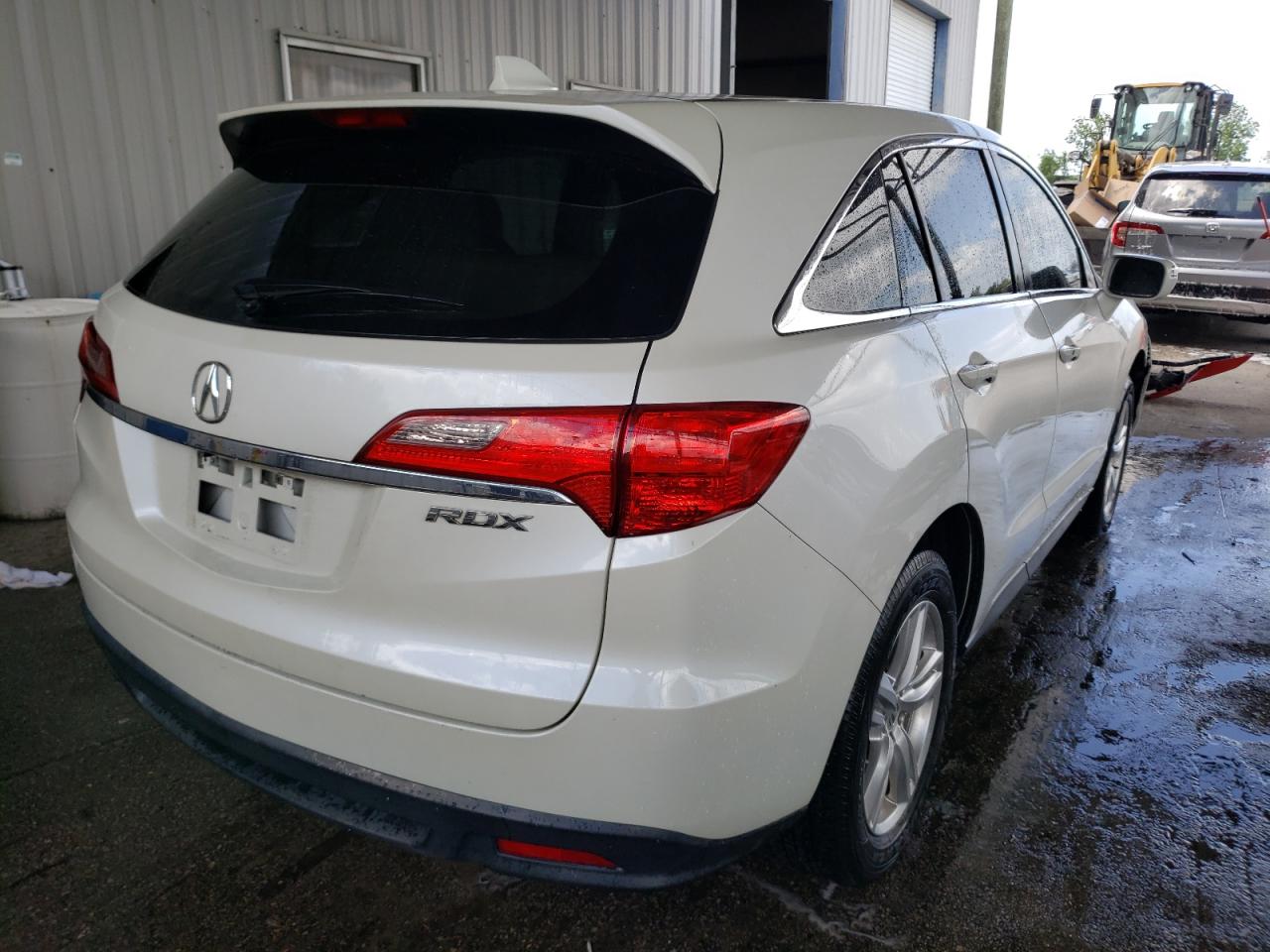 Photo 4 from auction – 2014 ACURA RDX with VIN 5J8TB3H33EL013209
